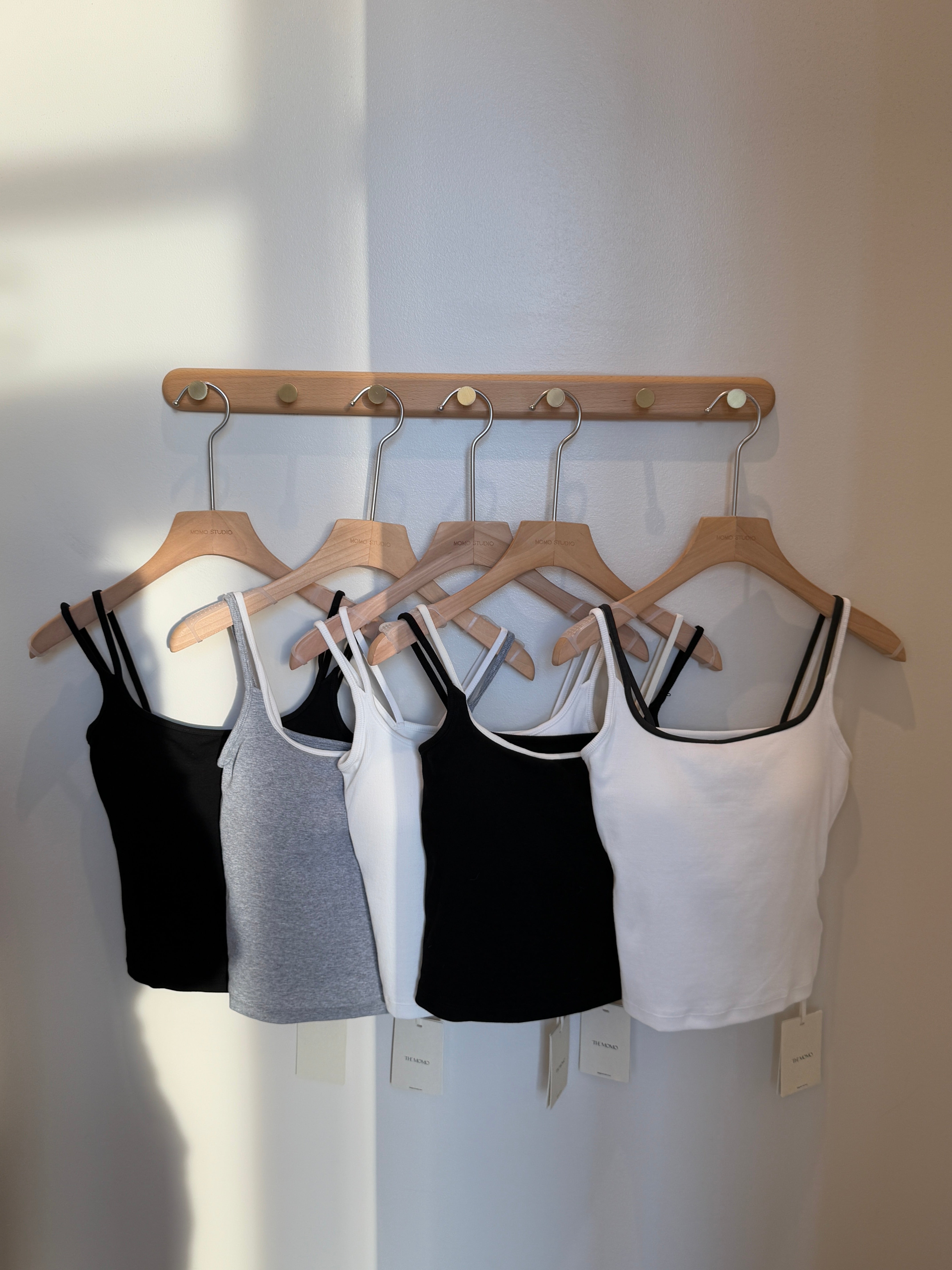 ★Matin Kim★ UNBALANCE TYPO LOGO CROP TOP IN YELLOW MK2511T UNBALANCE TYPO LOGO CROP TOP IN YELLOW – Matin Kim
