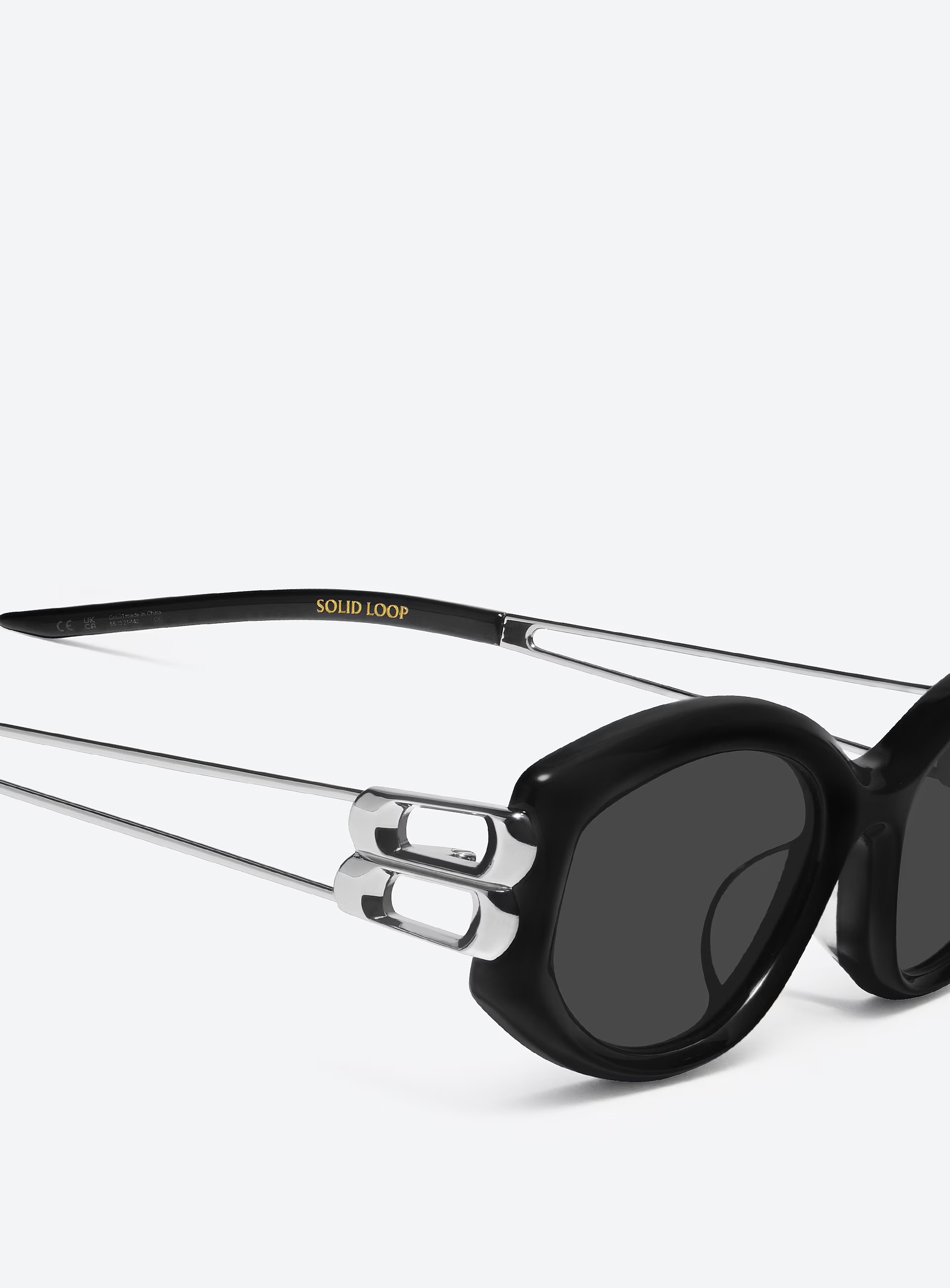 正規品 GENTLE MONSTER SOLID LOOP 01 サングラス Buy Gentle Monster Black Solid Loop 01 Sunglasses in Acetate