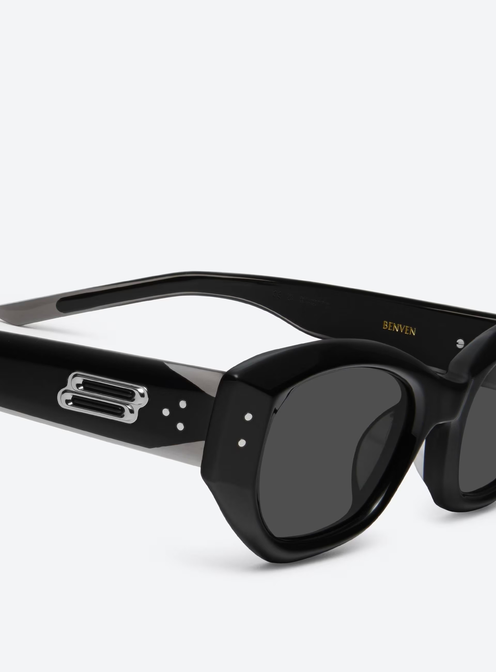 小物 GENTLE MONSTER BENVEN 小物 GENTLE MONSTER BENVEN Gentle Monster - Benven 01 | HBX