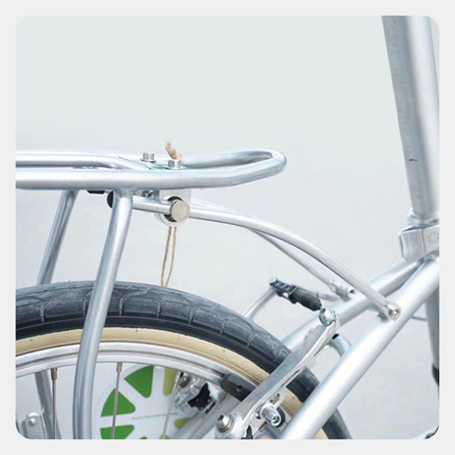Dahon Adjustable Aluminum Rear Rack, Silver