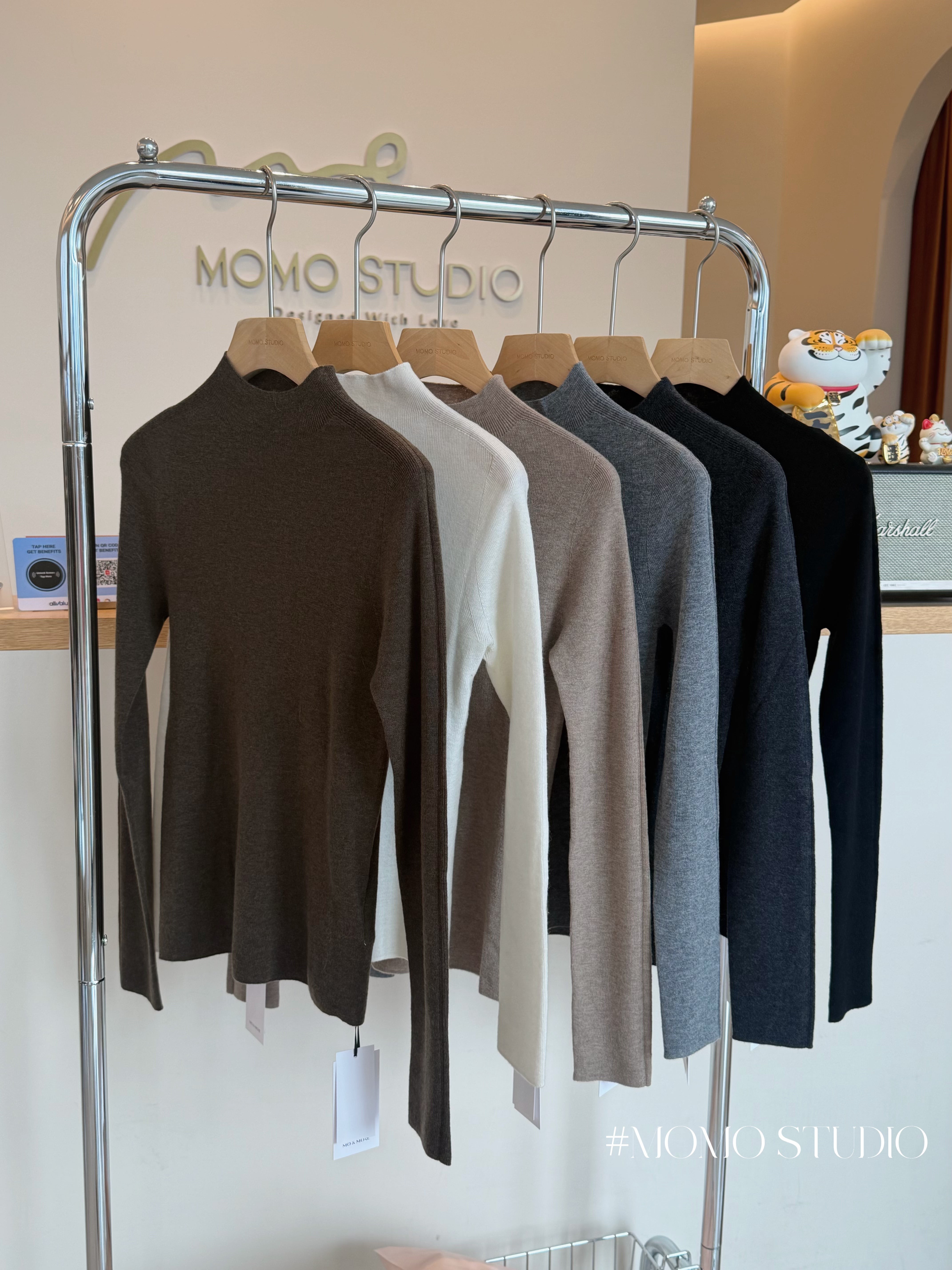 MATIN KIM COLOR TRIM LINE LOGO PULLOVER IN BLACK MATIN KIM COLOR TRIM LINE LOGO PULLOVER IN BLACK